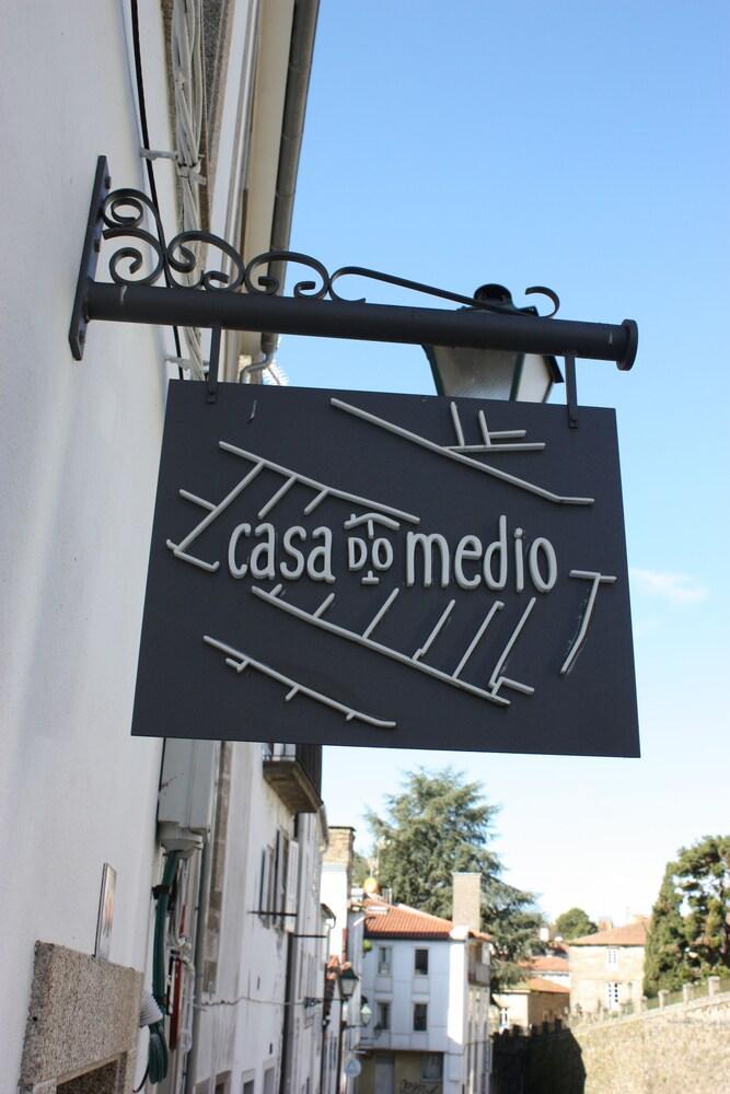 Casa Do Medio Apartment Santiago de Compostela Bagian luar foto